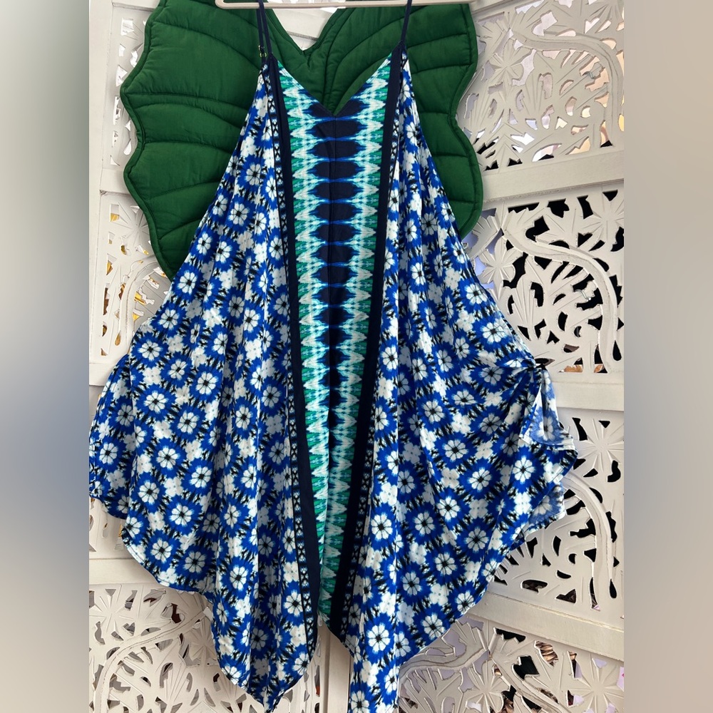 NWOT Tommy Bahama sun dress, midi cut. Super flattering. Blue tie dye. Size S/M